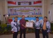 Polres Kampar Berikan Penyuluhan Hukum Bagi Para Kepsek Dan Tenaga Pendidik Dalam Rangka HUT PGRI Ke-79