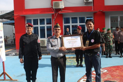 DPW A-PPI Riau Ikuti Apel Pagi di Lapas Kelas llB Rumbai Serahkan Sertifikat Penghargaan
