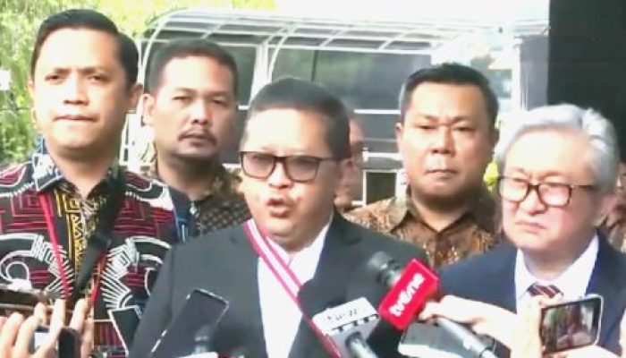 Hasto Penuhi Panggilan KPK, Ribuan Massa Penuhi Depan Gedung KPK Berikan Dukungan