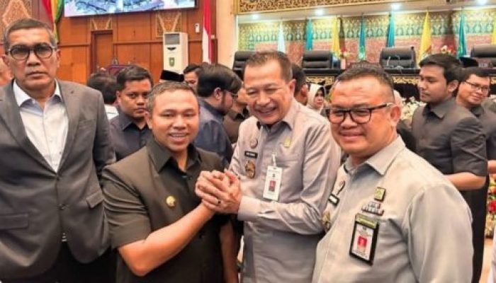 Kanwil Kemenkum Riau Hadiri Rapat Paripurna DPRD Provinsi Riau bersama Gubernur Riau Terpilih 2025-2030