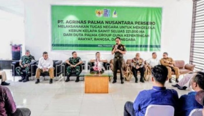 Kajati Riau Saksikan Langsung Penyerahan Aset Barang Bukti Perkara Korupsi PT. Duta Palma Kepada PT. Agrinas Palma Nusantara