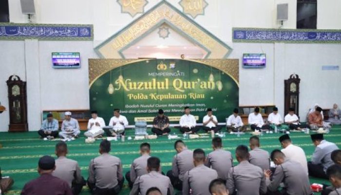 IRJEN POL. Asep Safrudin KAPOLDA KEPRI gelar Peringatan NUZULUL QUR’AN 1446 H/2025
