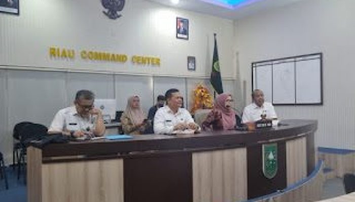 Untuk Calon Pegawai Negeri Sipil (CPNS), pengangkatan dijadwalkan pada bulan Juni 2025, sementara Pegawai Pemerintah dengan Perjanjian Kerja (PPPK) akan mulai diangkat pada bulan Oktober 2025