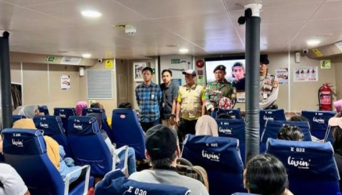 Ratusan PMI Yang Dideportasi dari Malaysia Tiba di Dumai