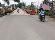 Jembatan Sungai Rokan Makin Memprihatinkan