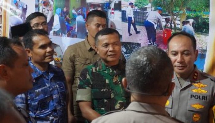Kapolda Riau Danrem 031/WB Danlanud Rsn Tinjau Sitkamtibmas Secara Virtual Jelang Hari Raya Idulfitri 1446 H Secara Virtual
