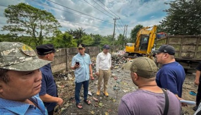 Cegah Sampah Menumpuk Pasca Idulfitri, Wako Pekanbaru Sidak TPS di Perbatasan Kota