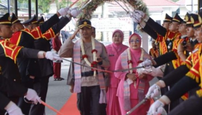 Rangkaian Acara Pisah Sambut Kapolres Kampar Berlangsung Khidmat dan Haru