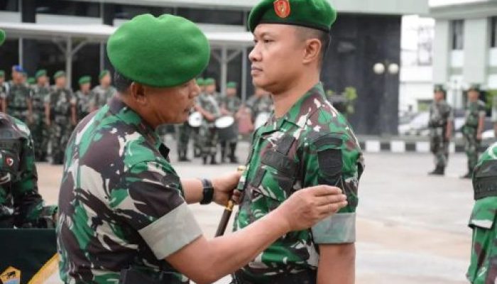 Pimpin Langsung Upacara Kenaikan Pangkat Prajurit, Danrem : Jadikan Ini Motivasi dan Semangat Baru