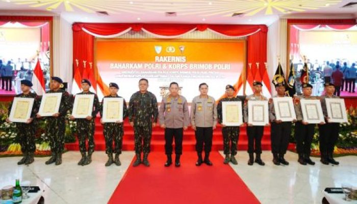 Kapolri Hadiri Pembukaan Rapat Kerja Teknis Baharkam dan Korbrimob Polri di Jakarta