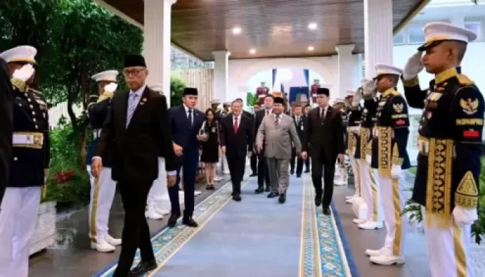 Kedatangan Premier Republik Rakyat Tiongkok (RRT), Di sambut secara resmi oleh Presiden Prabowo Subianto