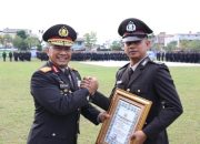 Polda Riau Gelar Upacara Peringatan Hari Lahir Pancasila, Bripka Agus Budiadi Terima Penghargaan Atas Prestasi Gemilang
