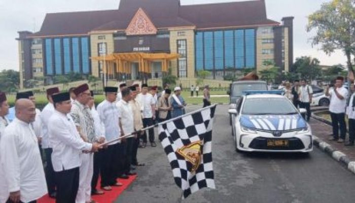 Kapolda Riau Lepas Secara Simbolis Ratusan Hewan Kurban