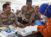 Bersama Bhayangkari, Anggota Polrestabes Surabaya Antusias Donor Darah Sambut HUT Bhayangkara ke-79