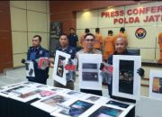 Polda Jatim Amankan 4 Orang Admin dan Anggota Group WA Gay di Surabaya