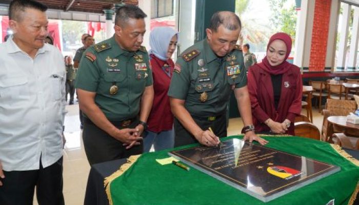 Tingkatkan Ekonomi Kreatif Pangdam V/Brawijaya Resmikan Kedai Kirana