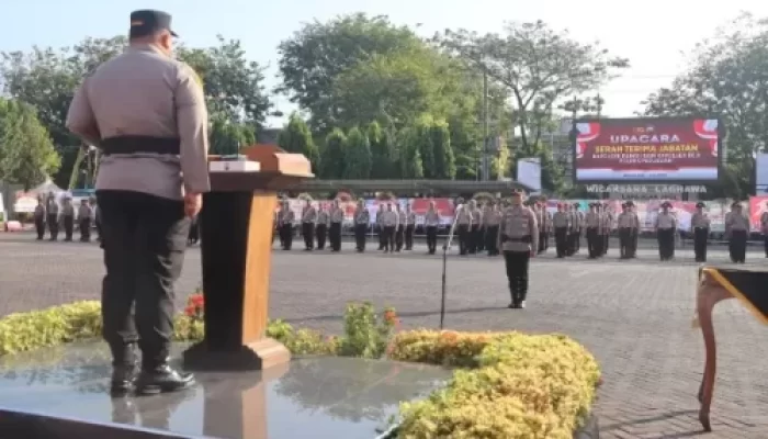 Polres Pasuruan Gelar Sertijab dan Kenaikan Pangkat 60 Anggota