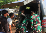Satgas Pamtas RI-Malaysia Yonarhanud 1 Kostrad Bantu Evakuasi Warga Sakit Tumor ke RSUD M.Th. Djaman Sanggau