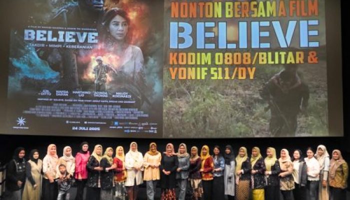 Nonton Bareng “Believe” Inspirasi Edukatif Tumbuhkan Semangat Nasionalisme Guru TK Kartika Jaya Di Blitar