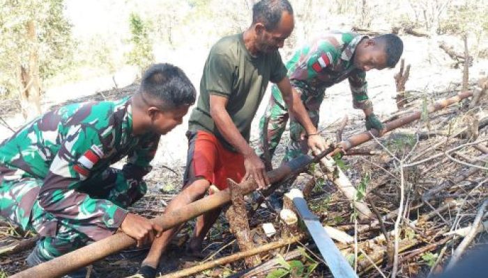 Satgas Pamtas RI-RDTL Laksanakan Karya Bhakti Perbaikan Saluran Air di Dusun Oelbinose