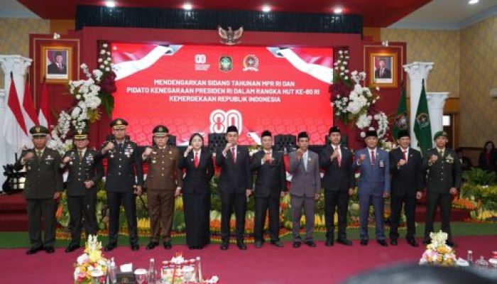 Dandim 0808 Bersama Forkopimda Kota Blitar Ikuti Pidato Kenegaraan Jelang HUT Ke – 80 RI Secara Virtual