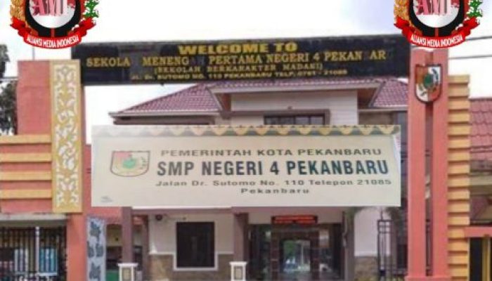 Diduga Tabrak Peraturan Kementrian Pendidikan, Jabatan Kepala Sekolah SMP Negeri 4 Kota Pekanbaru Patut Dipertanyakan.?