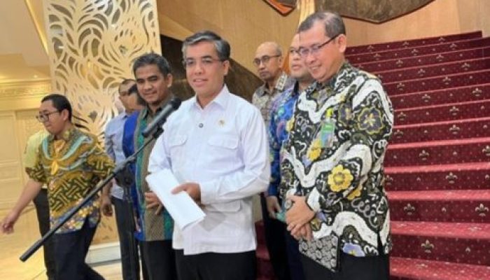 Menaker Dukung KPK Usut Kasus Noel