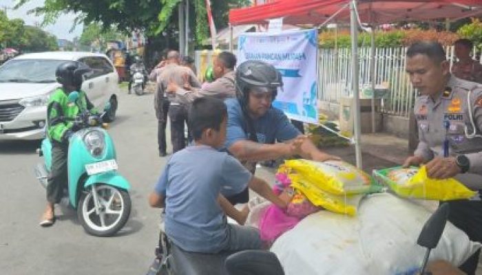 Ditlantas Polda Riau Gelar Gerakan Pangan Murah, 2 Ton Beras Disalurkan untuk Warga Pekanbaru