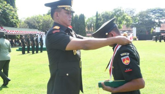 Pangdam IV/Diponegoro Pimpin Upacara Penutupan Dikmata Infanteri TNI AD TA 2025 di Klaten