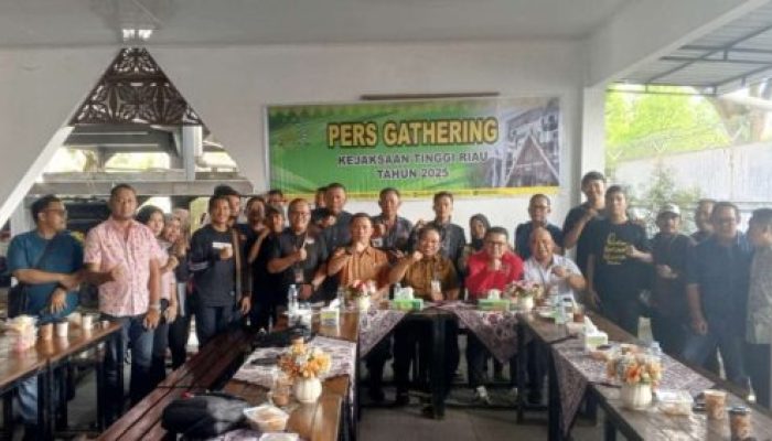 Kejati Riau Membuka Kegiatan Pers Gathering Bersama Insan Pers ini pesan Kejati