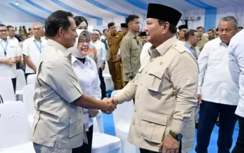 Diresmikan Presiden Prabowo, Mendagri Tito Saksikan Penyerahan Kunci 26 Ribu Rumah untuk MBR