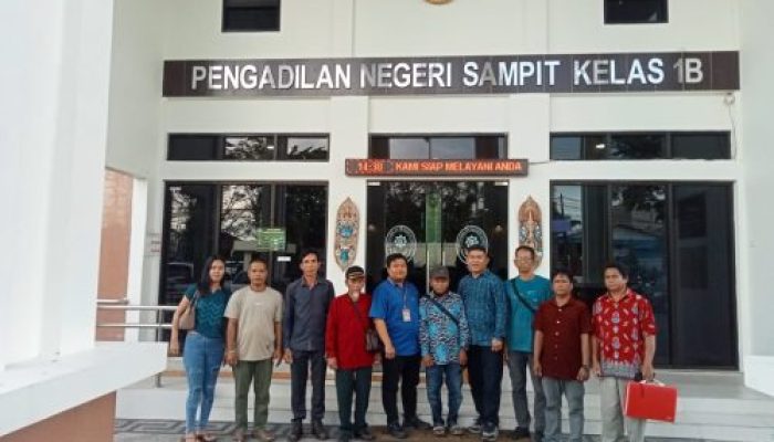 PT TAPIAN NADENGGAN DIGUGAT 5 TRILIUN OLEH MASYARAKAT ADAT DAYAK