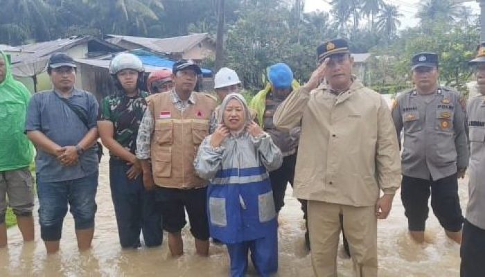 Polsek Bosar Maligas Bergerak Cepat Salurkan Bantuan Warga Terdampak Banjir