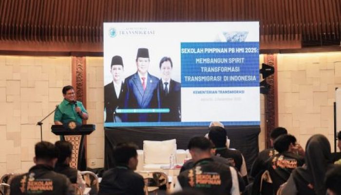 Di Sekolah Pimpinan HMI, Wamen Viva Yoga Sosialisasikan Tujuan Transmigrasi