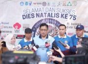 HUT Ke-75 Snesa Lamongan dan Reuni IKASNESA, Wamen Viva Yoga Sampaikan Pesan Presiden Prabowo Agar Kita Menjadi Bangsa yang Cerdas dan Unggul