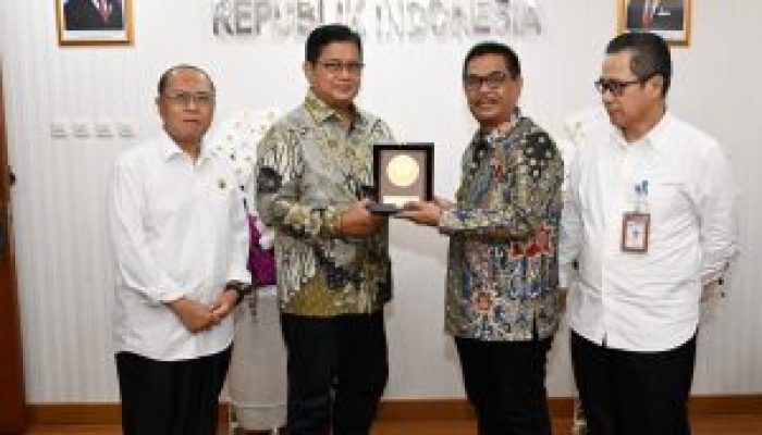 Wamen Viva Yoga Dukung Industrialisasi Jagung di Kawasan Transmigrasi Mutiara