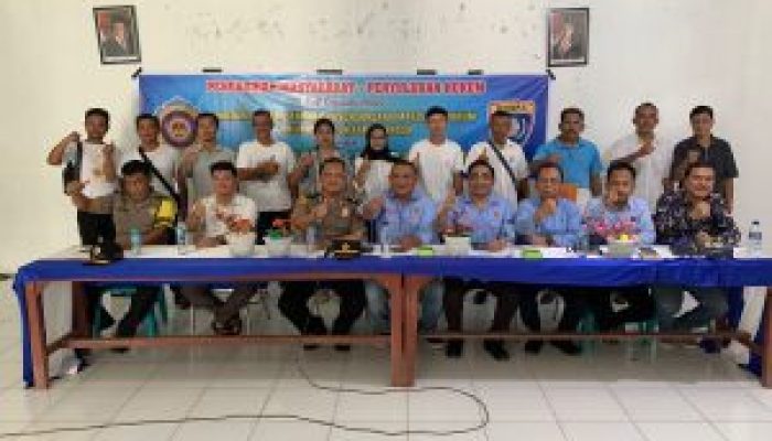 Kerjasama IKA-SPMH Undhar dengan Binmas Polsek Birubiru, Selenggarakan Penyuluhan KUHP Baru bagi Warga Desa Sari Laba Jahe