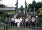 Satgas TMMD Ke 127 Kodim 0808/Blitar Laksanakan Komsos Dengan Tokoh Agama Hindu Di Desa Krisik