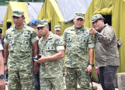 Wapang TNI Jenderal Tandyo Tinjau Markas Yon TP 886/PJ