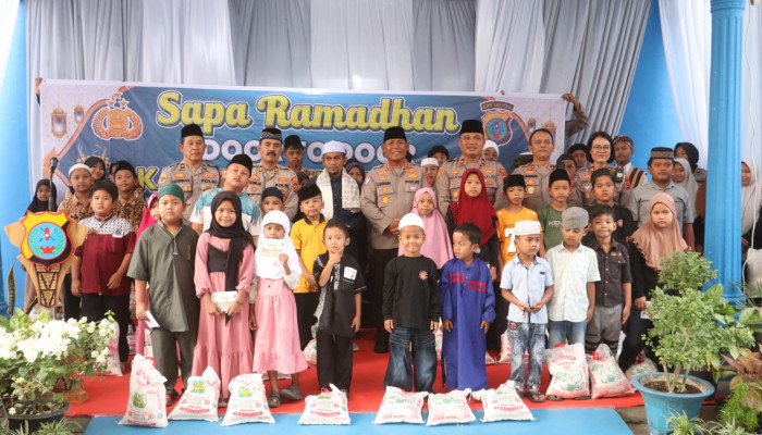 Kapolres Simalungun Turun Langsung! “Sapa Ramadan Door to Door” Sentuh Hati 50 Anak Yatim, Kapolres: “Polri Akan Selalu Jadi Keluarga Kalian!”