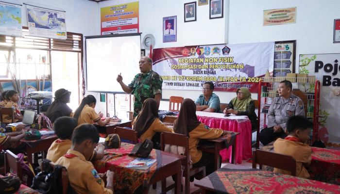 Tanamkan Jiwa Nasionalisme Sejak Dini, Satgas TMMD Ke 127 Berikan Materi Wasbang Di SDN Krisik 04