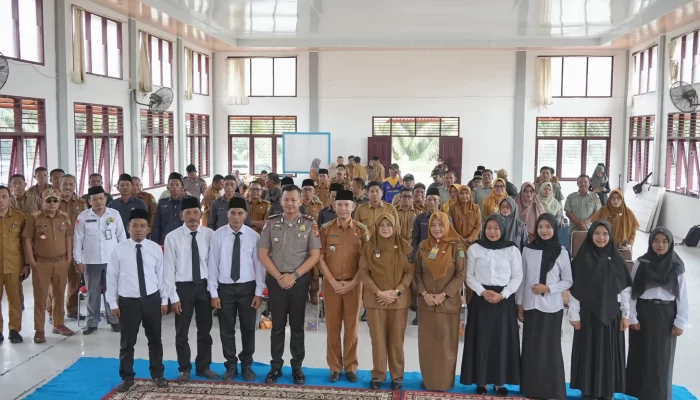 Lantik PAW Bapekam, Bupati Siak Tekankan Sinergi dan Pengawasan di Tengah Tekanan Fiskal