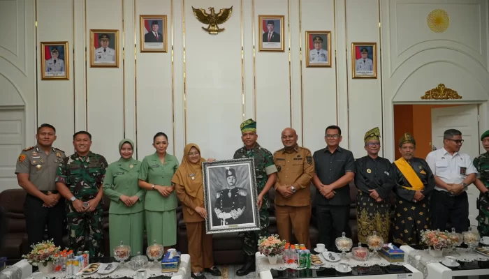 Perkuat Sinergitas, Bupati Siak Terima Kunjungan Kerja Danrem 031/Wira Bima