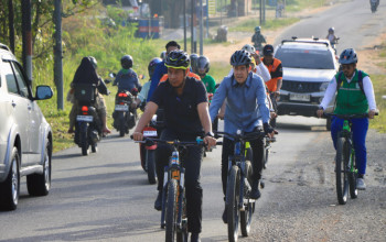 Bupati Kampar Pimpin Gerakan Jumat Bersepeda, Perkuat Transformasi Budaya Kerja ASN di Pemkab Kampar