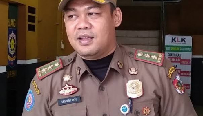 Satpol PP Pekanbaru akan Tertibkan PKL di Depan Pemancar RRI Jalan HR Soebrantas