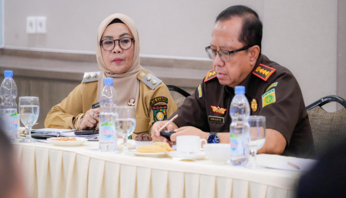 Dukung Penyelesaian Ganti Rugi Lahan, Wabup Misharti Hadiri Rakor Penyelesaian AGHT Tol Trans Sumatera Bersama Kajati Riau