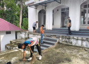 Inspektorat Kampar Laksanakan Gerakan ASRI, Bersihkan Mushalla di Komplek Perkantoran Eks Kantor Bupati Kampar Bukit Cadika
