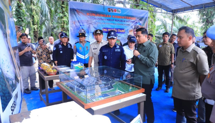 Tinjau TPA II Muara Fajar, Menteri LH Hanif Apresiasi Langkah Cepat Pemko Pekanbaru