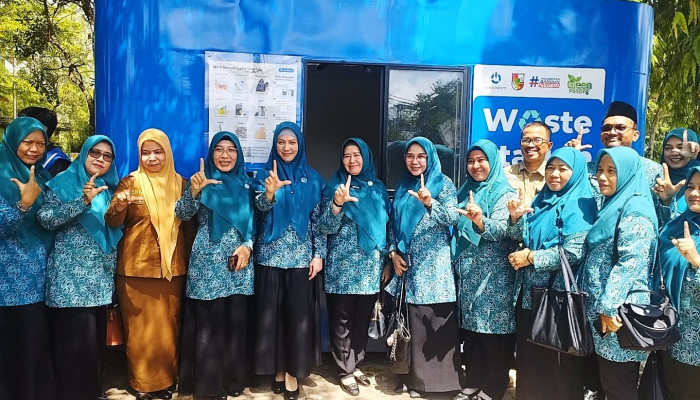 TP PKK Pekanbaru Gelar Diskusi Pengelolaan Sampah Tempat Guna Bersama TP PKK Siak di Kediaman Walikota Pekanbaru