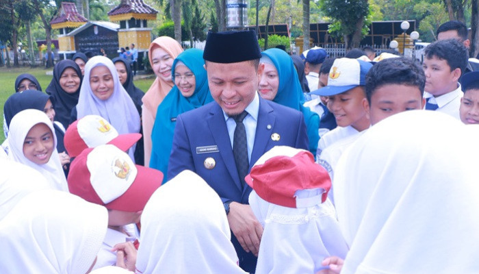 Peduli Masyarakat Tidak Mampu, Pemko Pekanbaru akan Bantu Perlengkapan Sekolah Anak